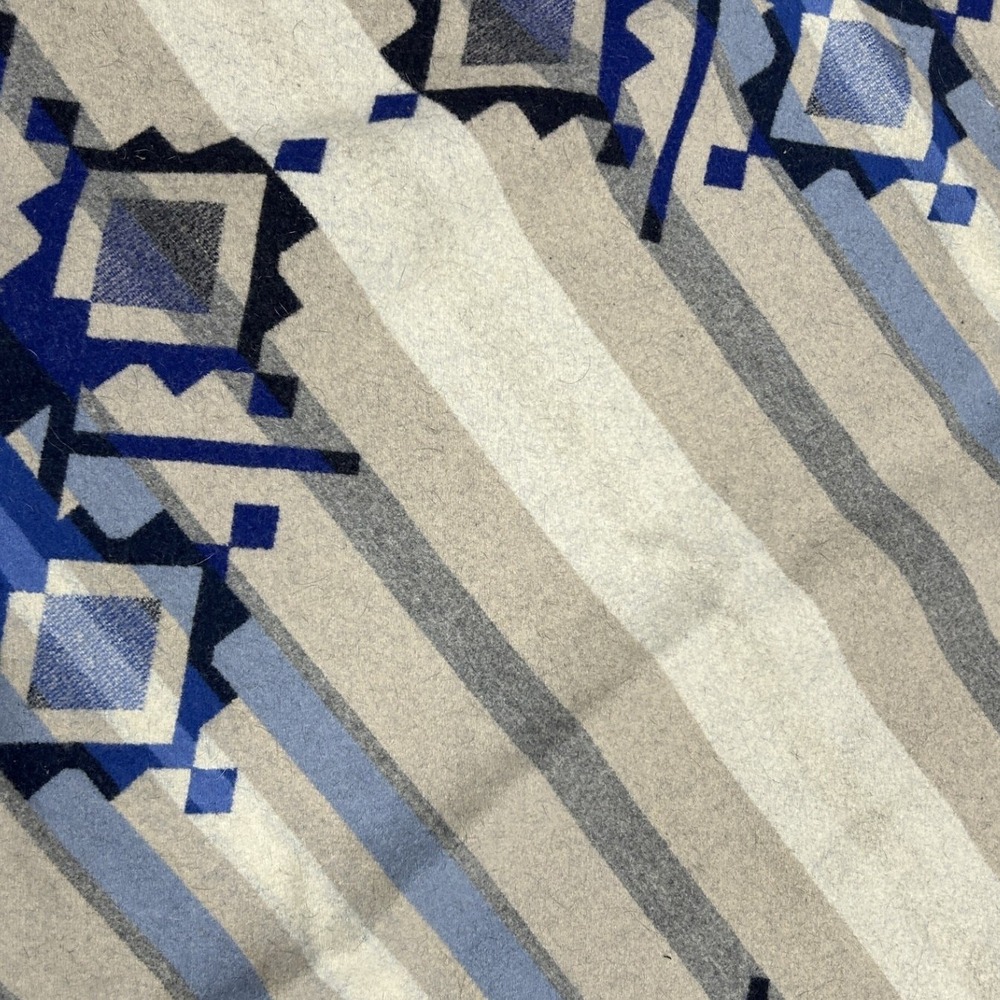 Pendleton Wool Blanket Unisex OS Blue Reversible Geometric Southwestern USA B3 - Picture 5 of 8